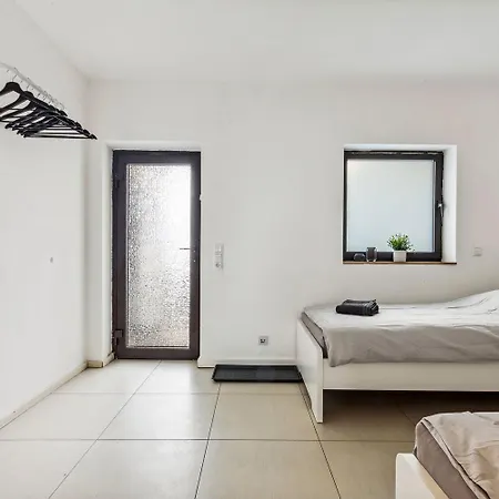 Apartmán Chic With Balcony In