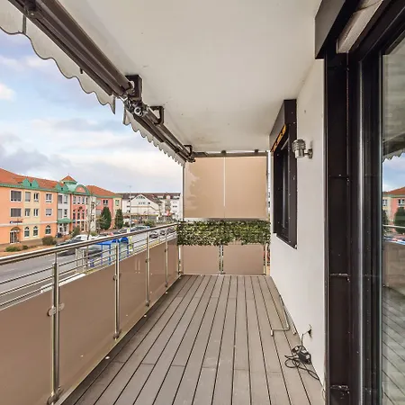 Chic With Balcony In *